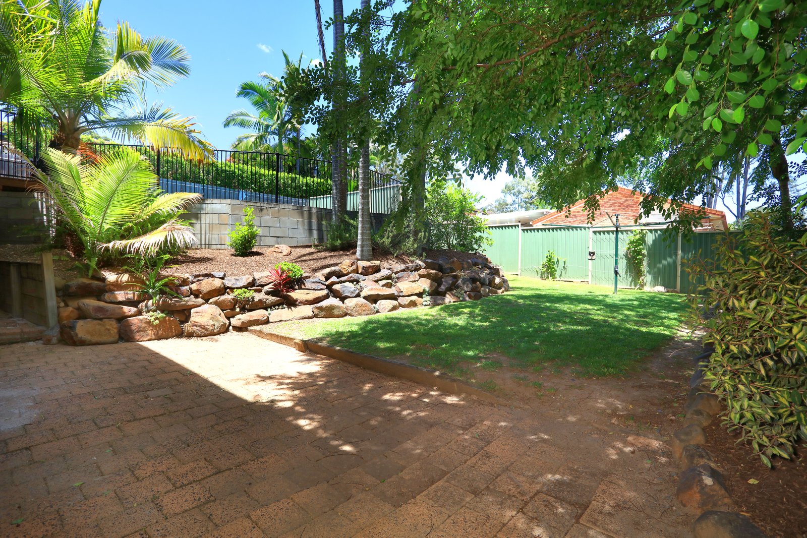 5 Longueville Court ROBINA 23