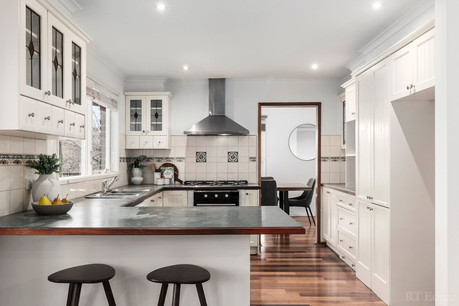 Real Estate and Property in 5 Louisa Place, Templestowe, VIC