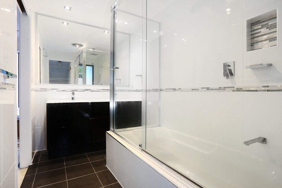 5 Lowanna Drive ASHMORE 12