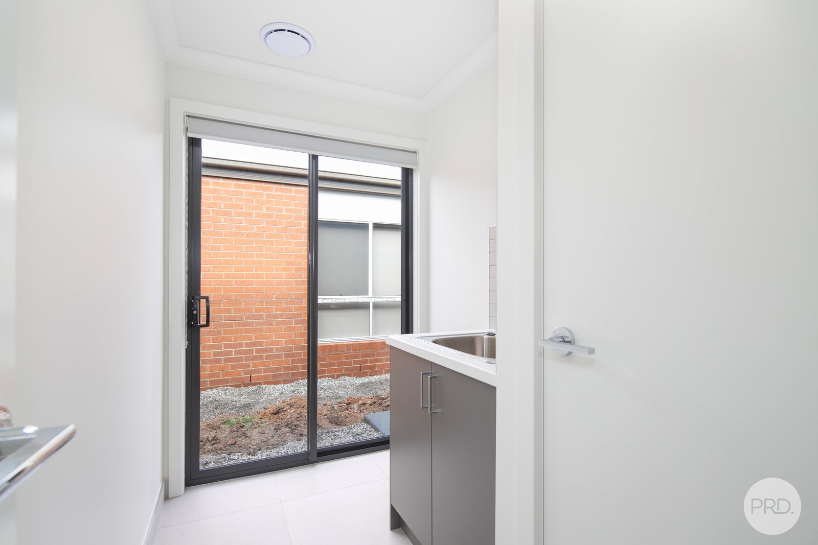 5 Luck Street SEBASTOPOL 11