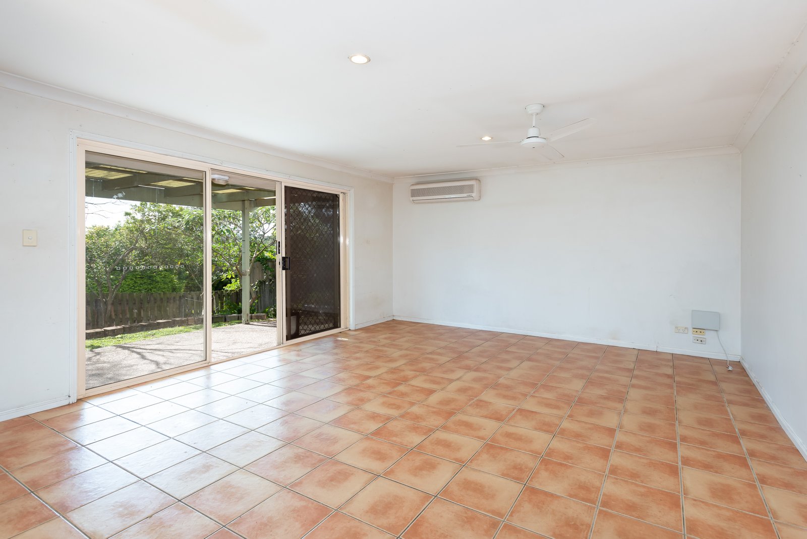 5 Macadamia Drive ORMEAU 4