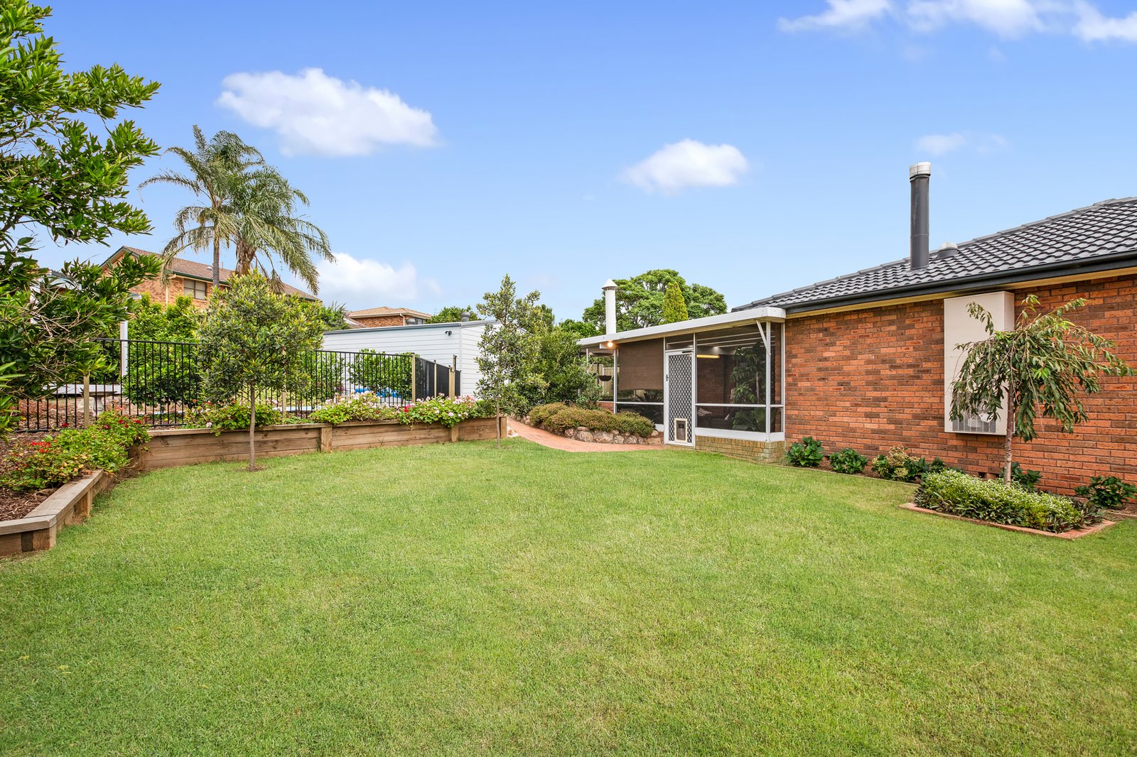 5 Macgregor Close TENAMBIT 16