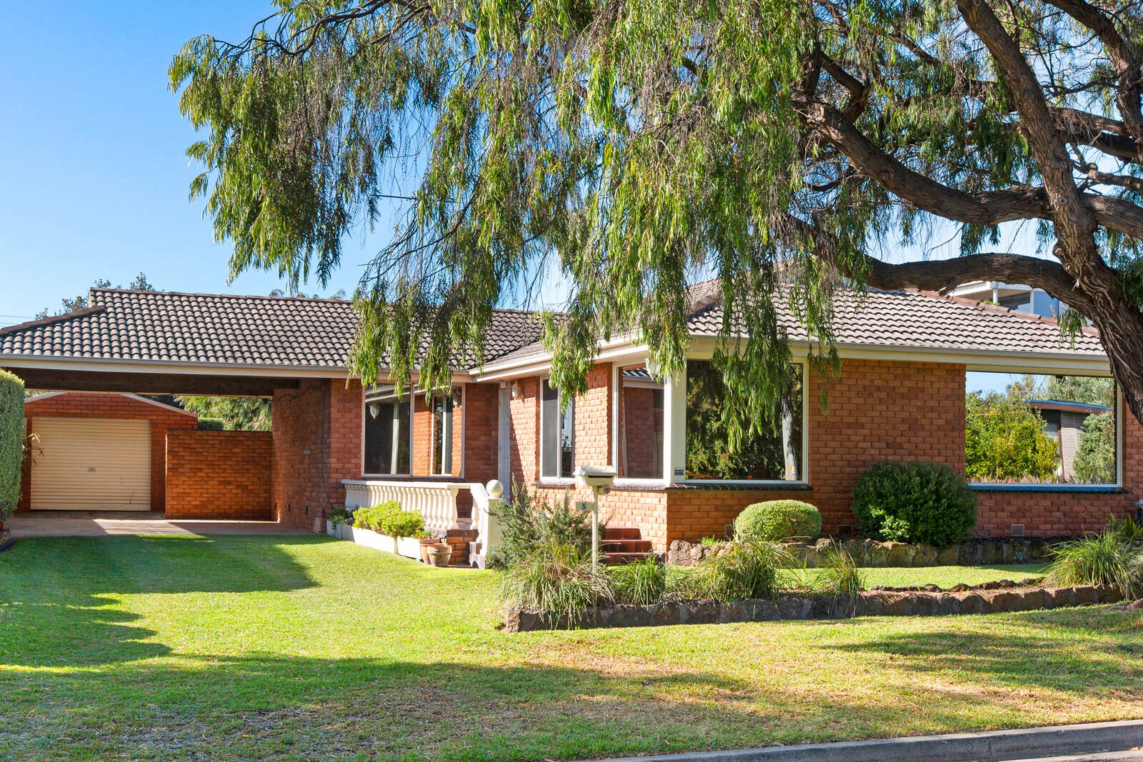 Real Estate and Property in 5 Mackie Court, Blairgowrie, VIC