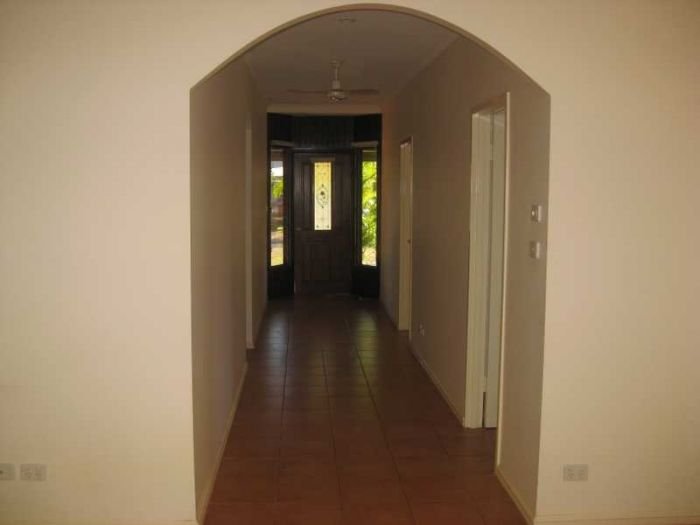 5 Mackie Place CABLE BEACH 10