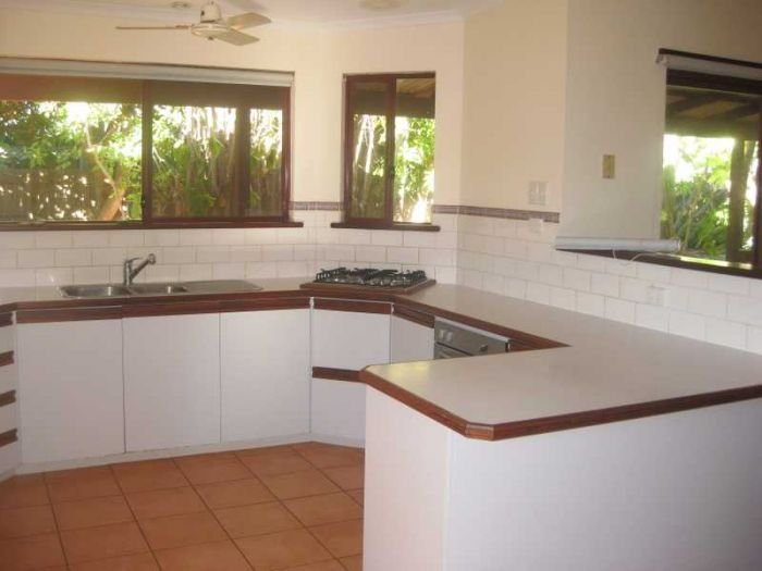 5 Mackie Place CABLE BEACH 7