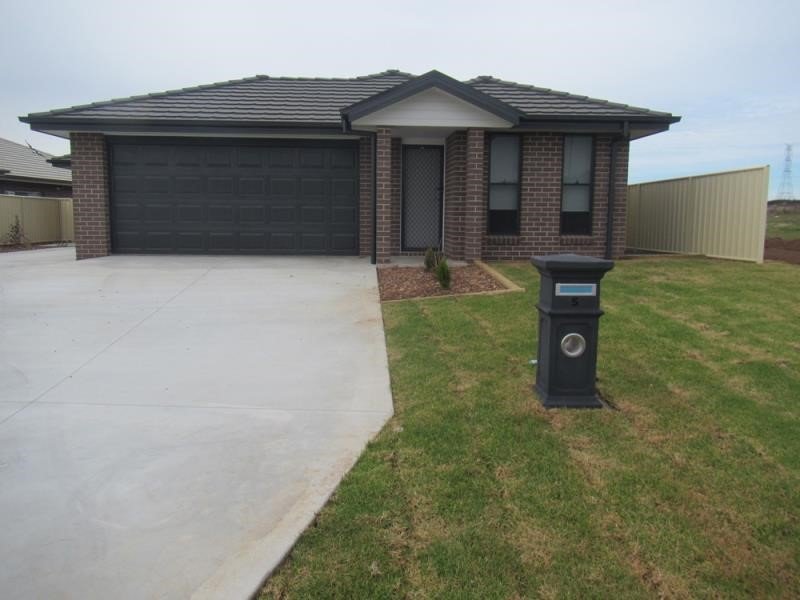 5 Magpie Drive TAMWORTH 1