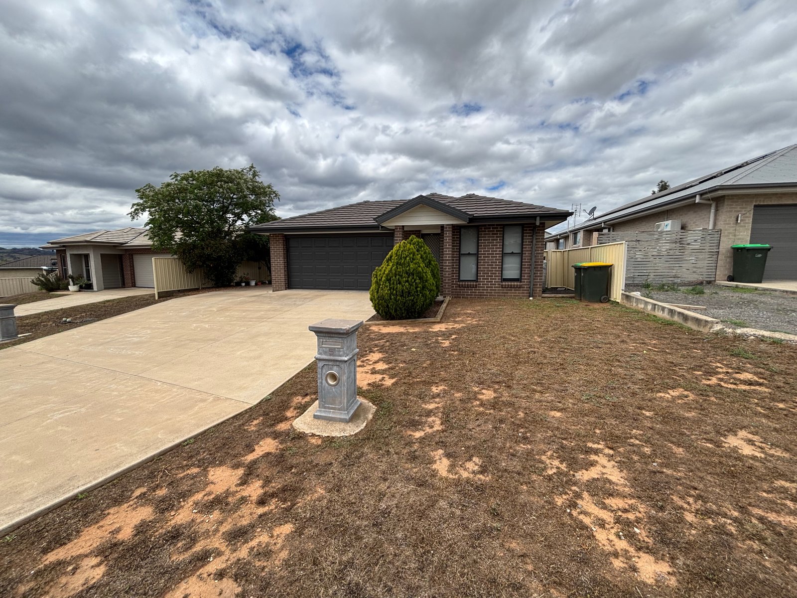 5 Magpie Drive TAMWORTH 1