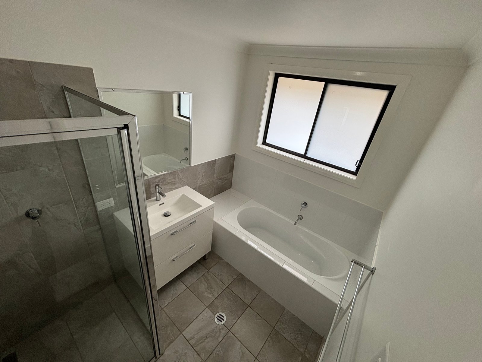 5 Magpie Drive TAMWORTH 5