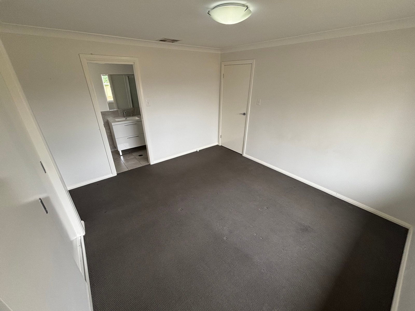 5 Magpie Drive TAMWORTH 8