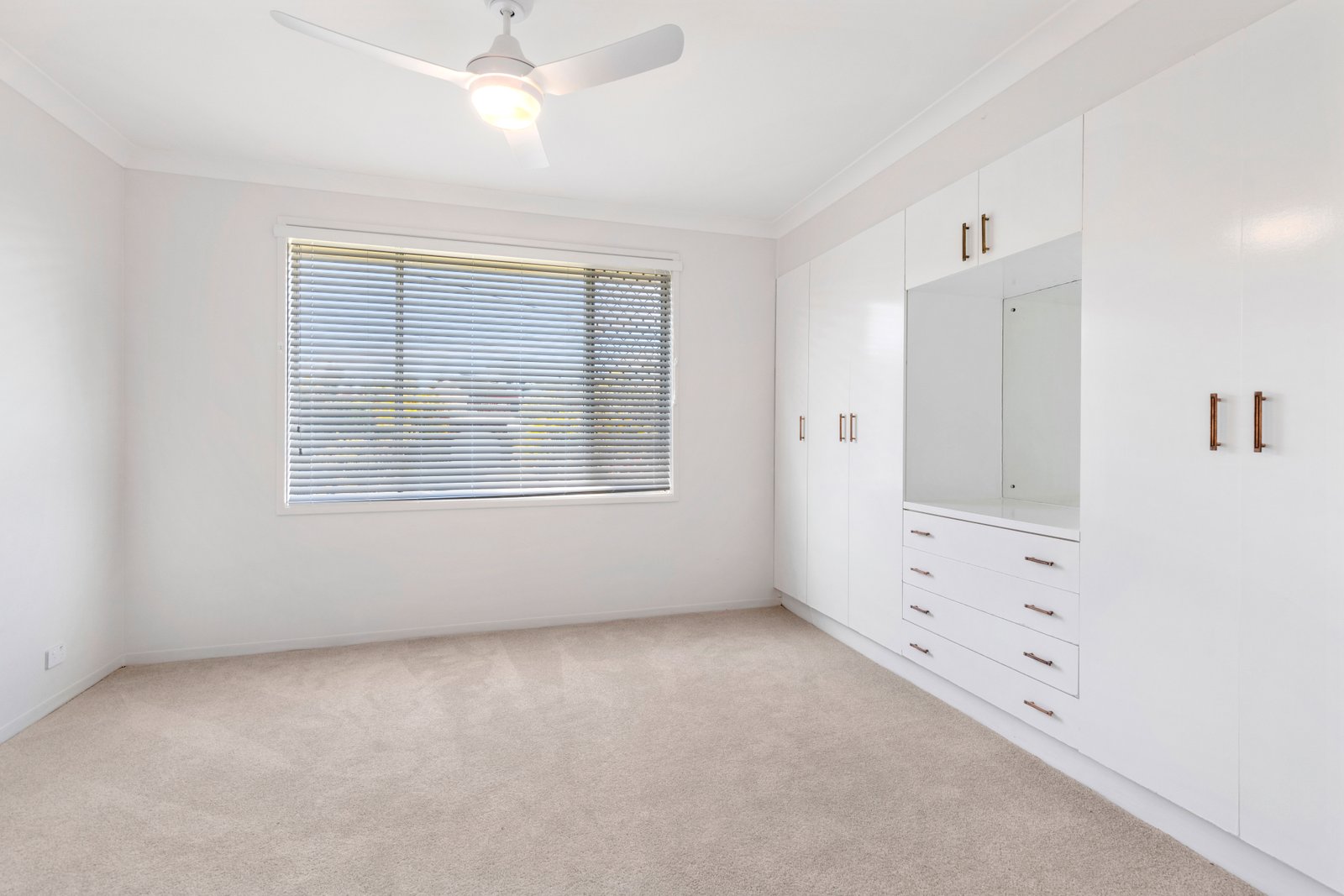 5 Manning Avenue COFFS HARBOUR 12