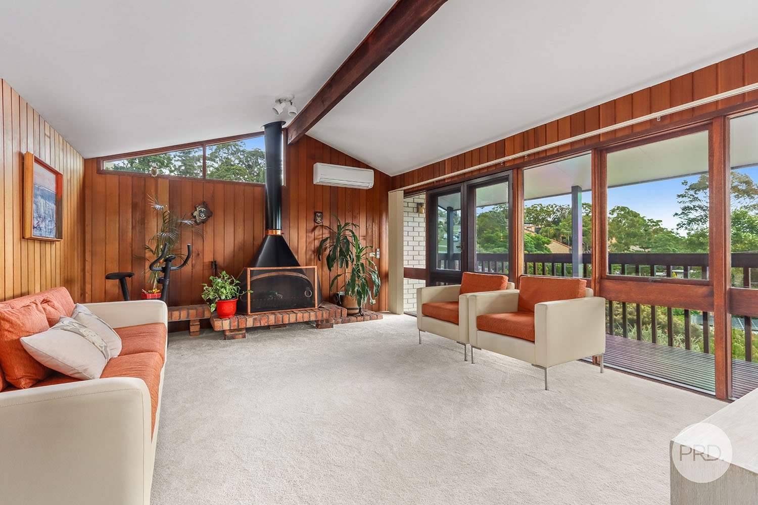 5 Maple Street LUGARNO 2