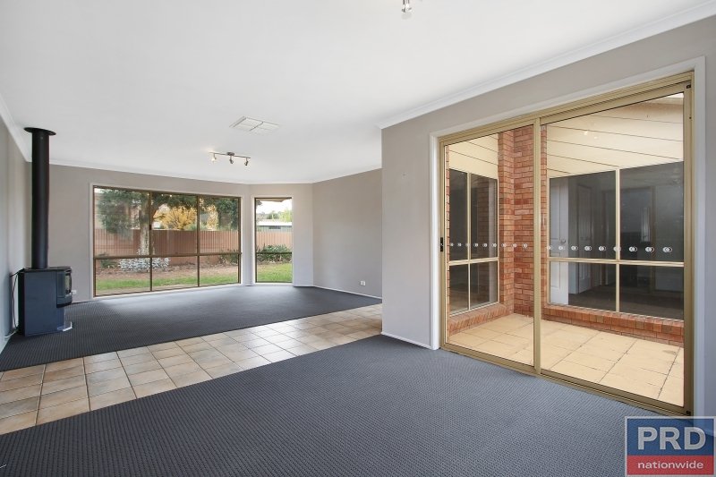 5 Marian Way LAVINGTON 5