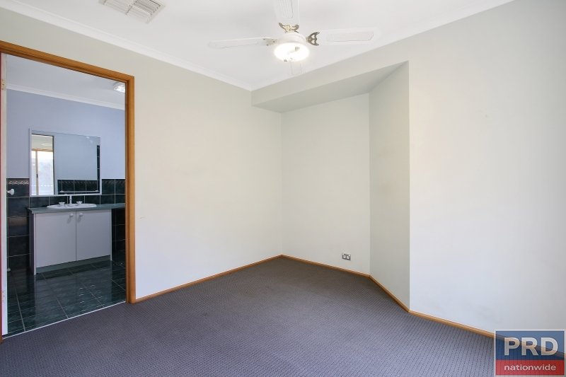 5 Marian Way LAVINGTON 9