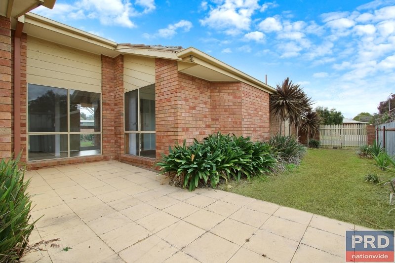 5 Marian Way LAVINGTON 14