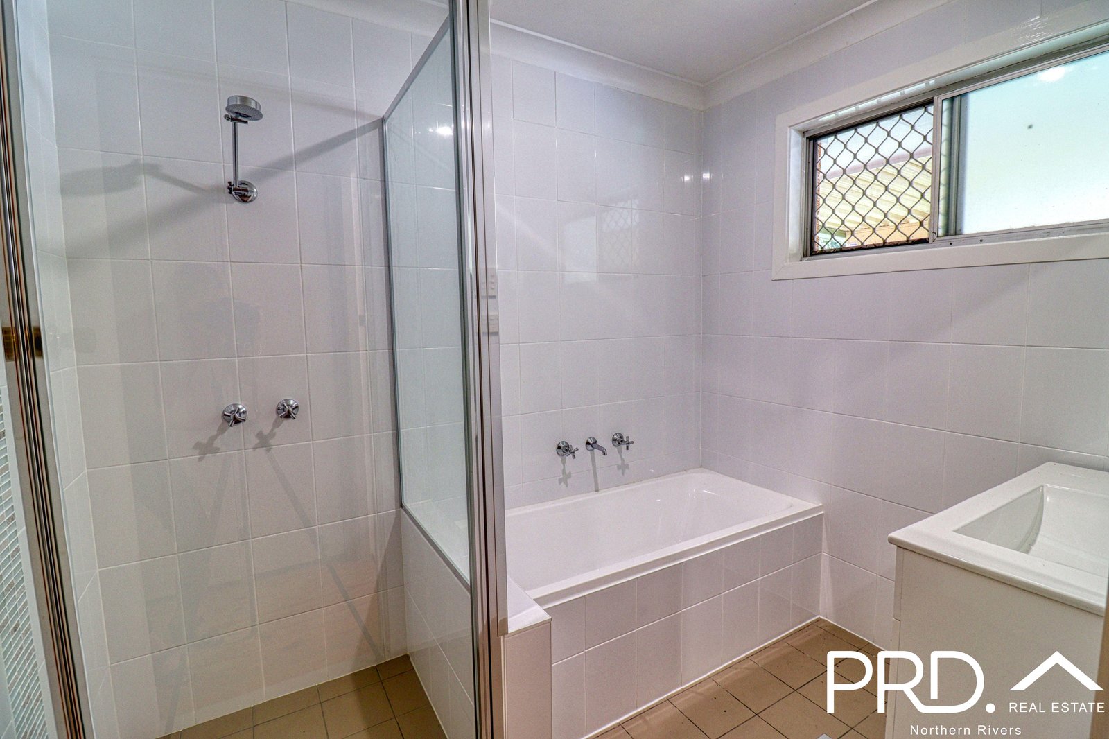 5 Mark Place GOONELLABAH 6