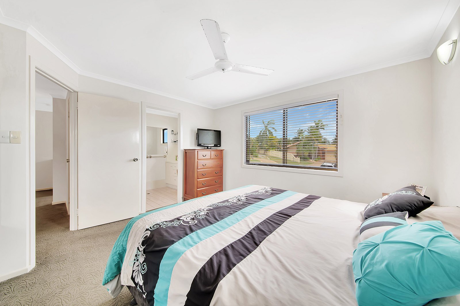 5 Marquis Court TANNUM SANDS 9