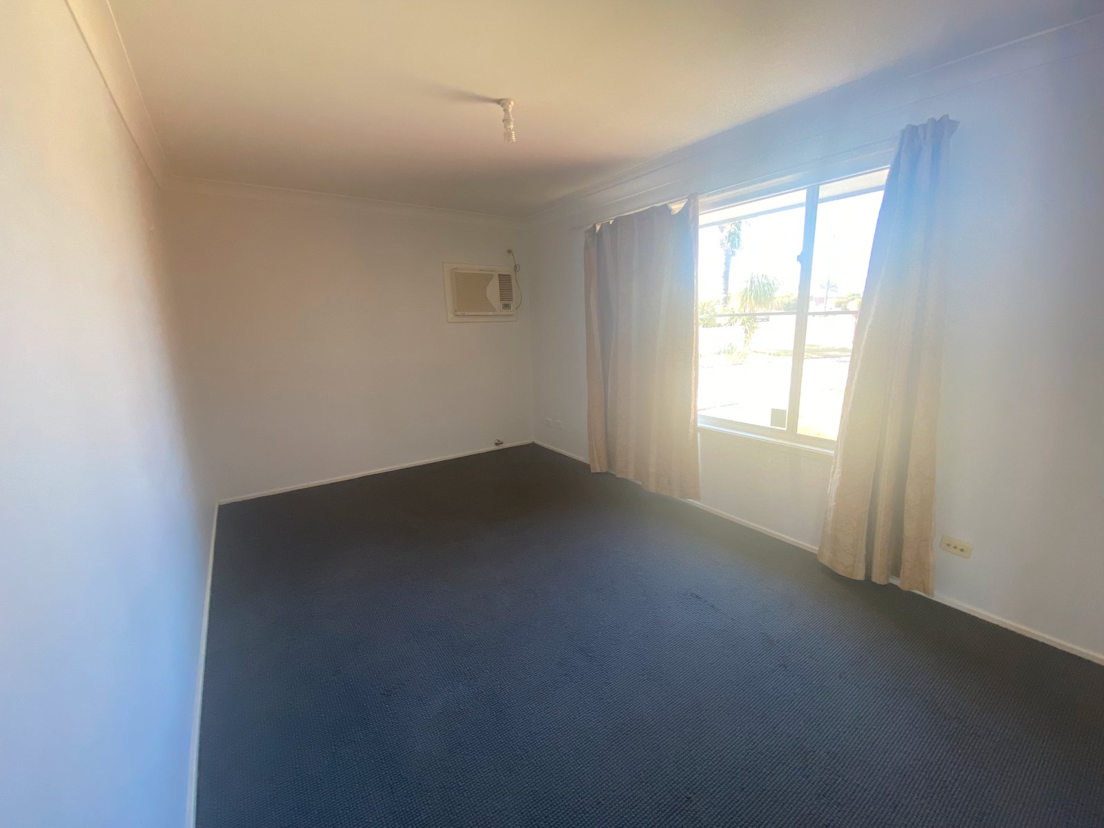 5 Marshall Place TAMWORTH 7