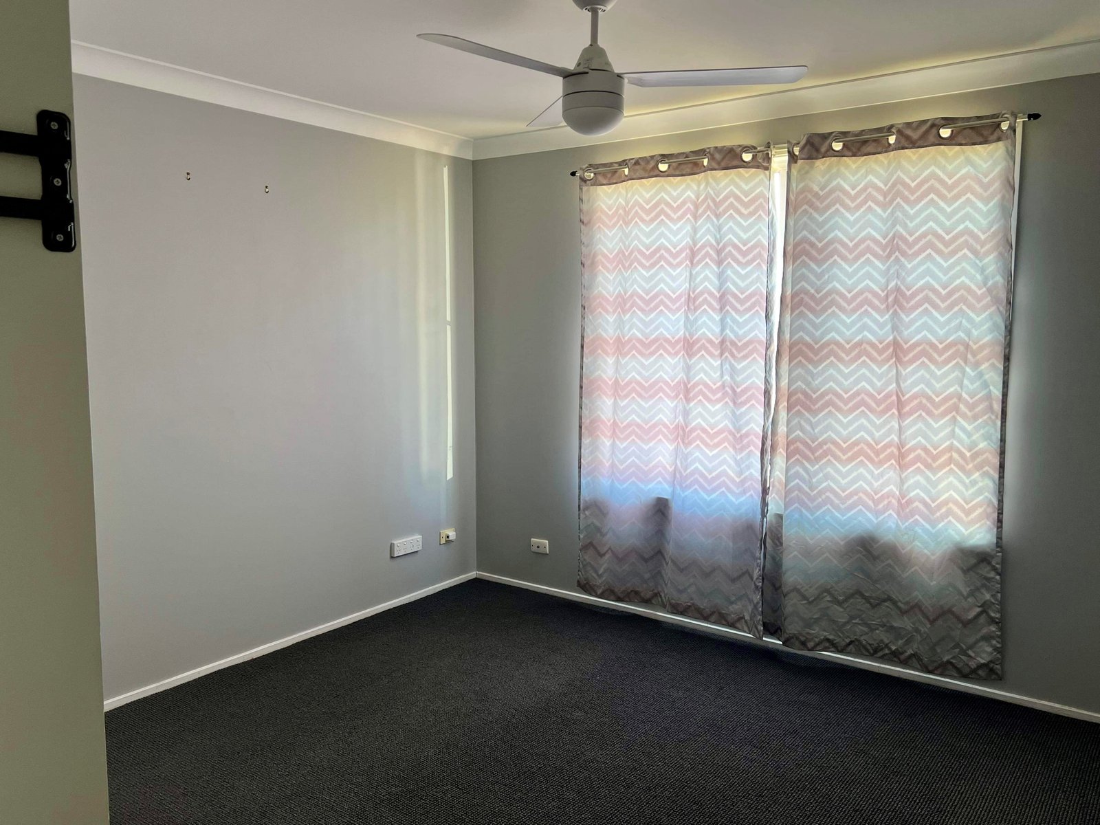 5 Marshall Place TAMWORTH 6