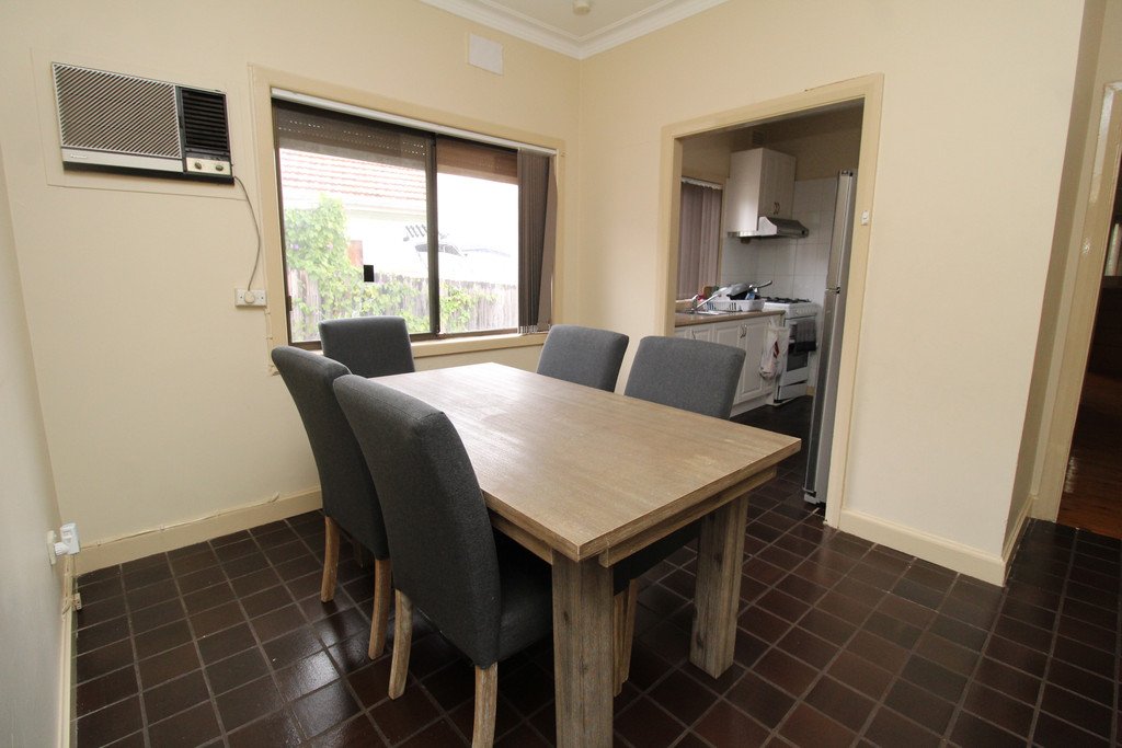 5 Martin Street ROSELANDS 3