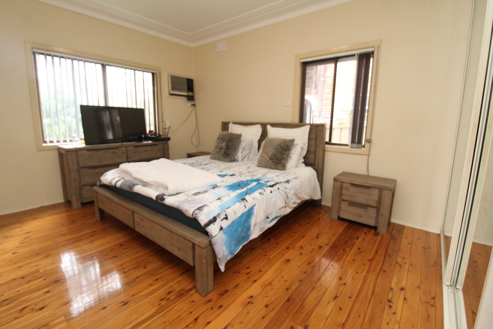 5 Martin Street ROSELANDS 6