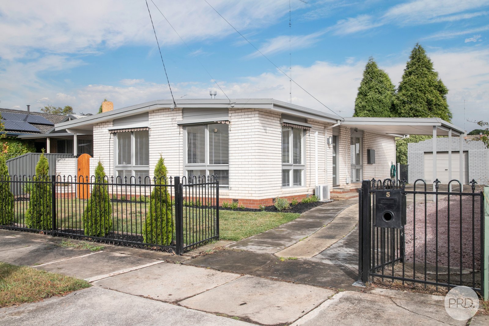 5 Mauger Street WENDOUREE 1