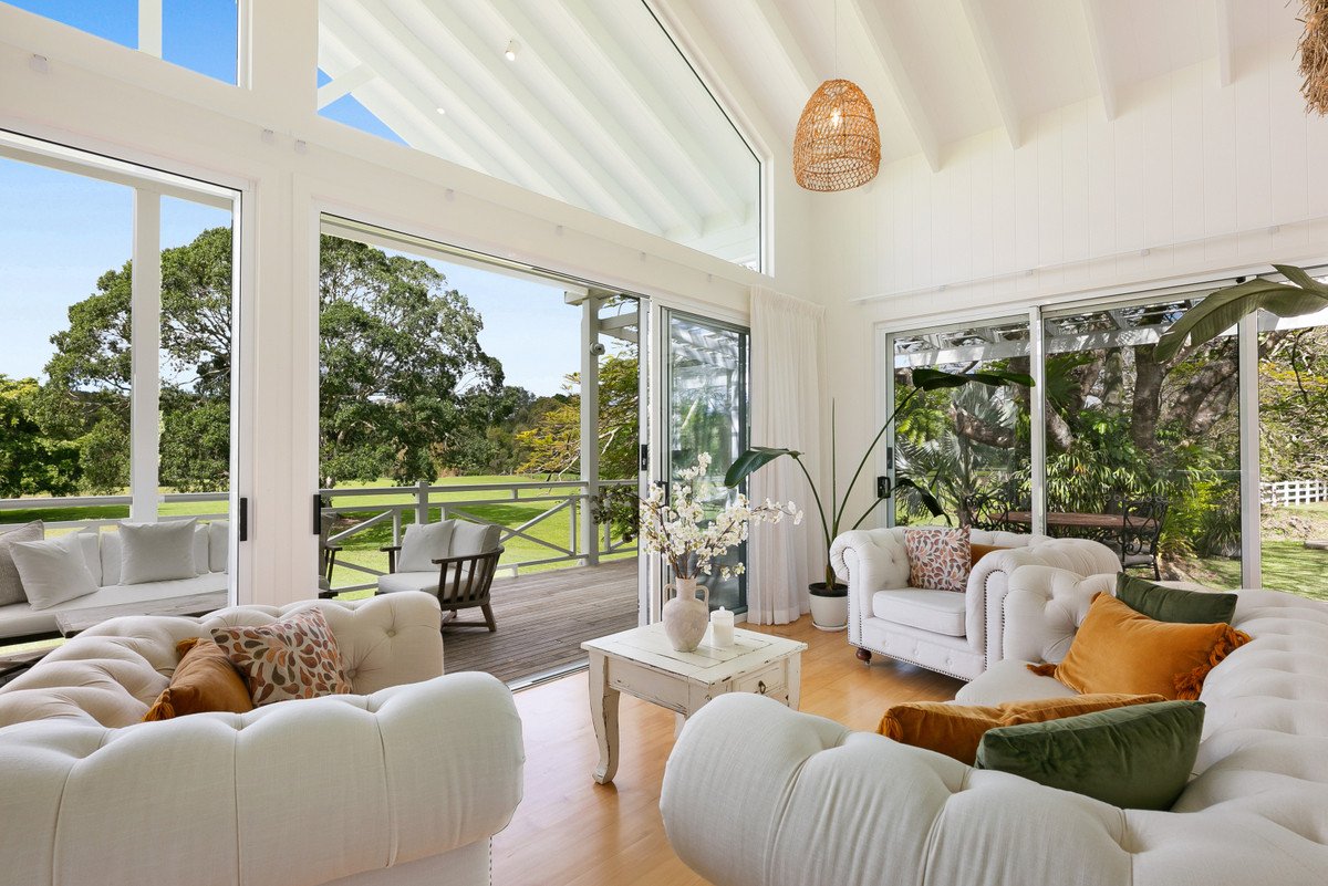 5 Maybree Close Tallebudgera 12