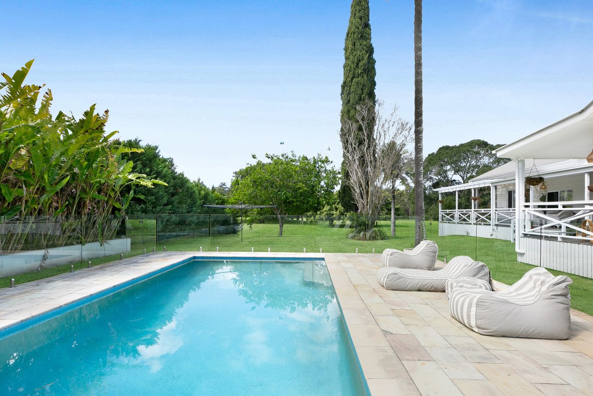5 Maybree Close Tallebudgera 18