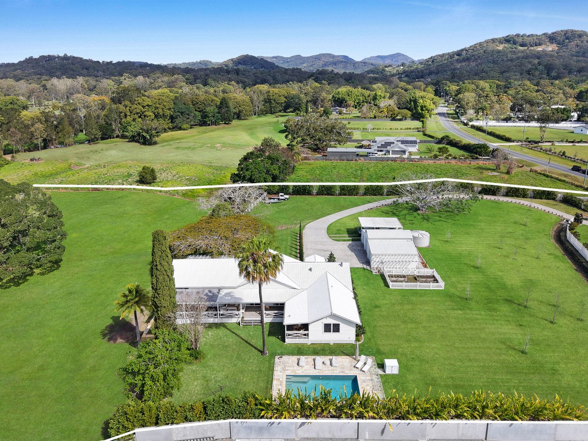 5 Maybree Close Tallebudgera 31