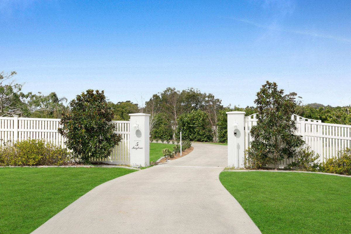 5 Maybree Close Tallebudgera 35