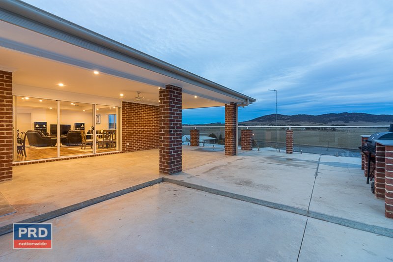 5 McFadzen Place BUNGENDORE 3