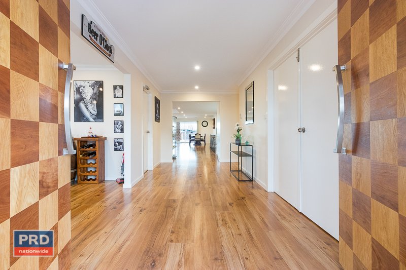 5 McFadzen Place BUNGENDORE 4