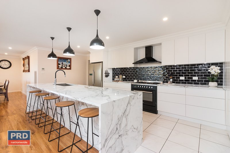 5 McFadzen Place BUNGENDORE 6