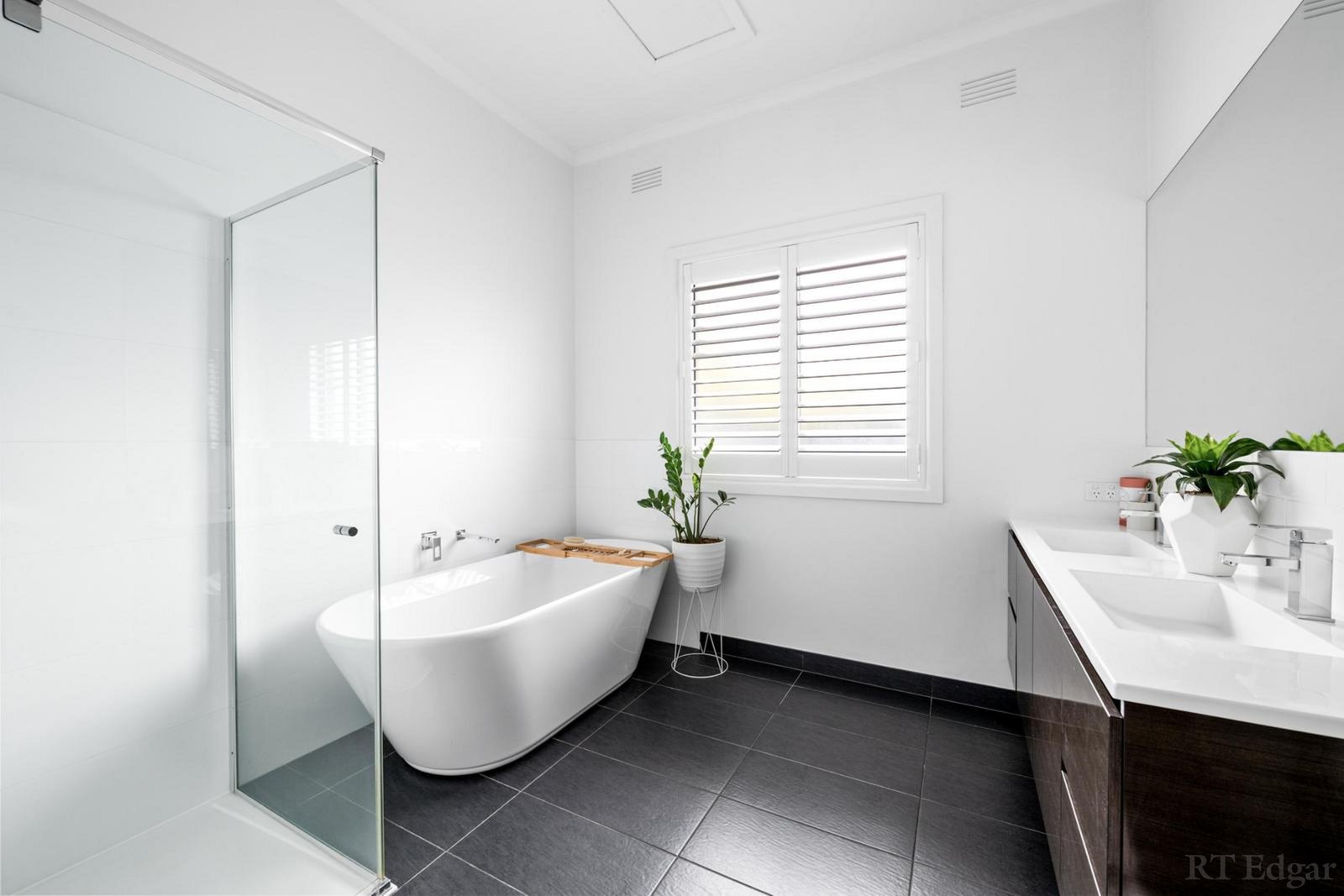 Real Estate and Property in 5 McIvor Street, Reservoir, VIC