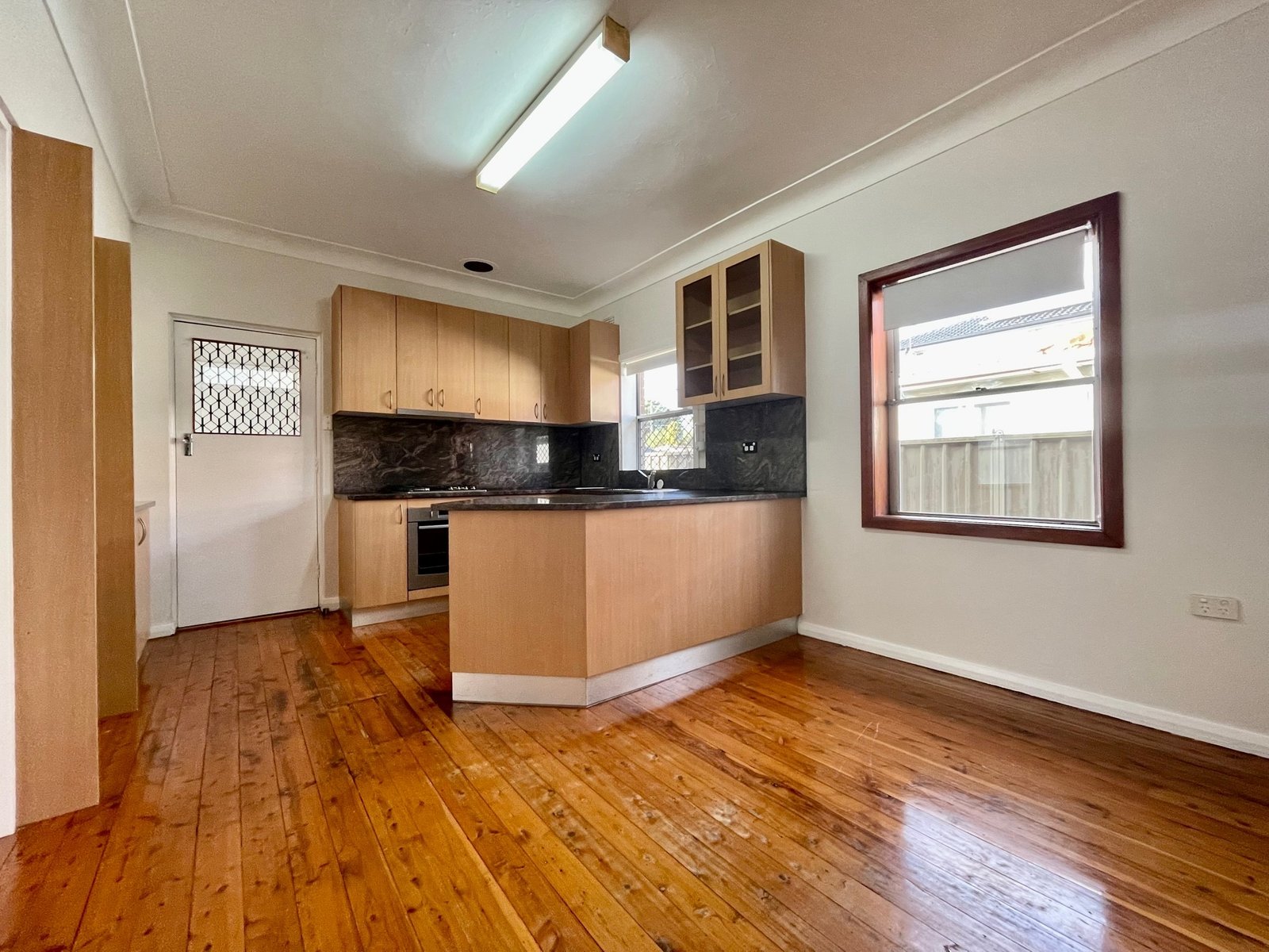 5 McRae Road SANS SOUCI 4