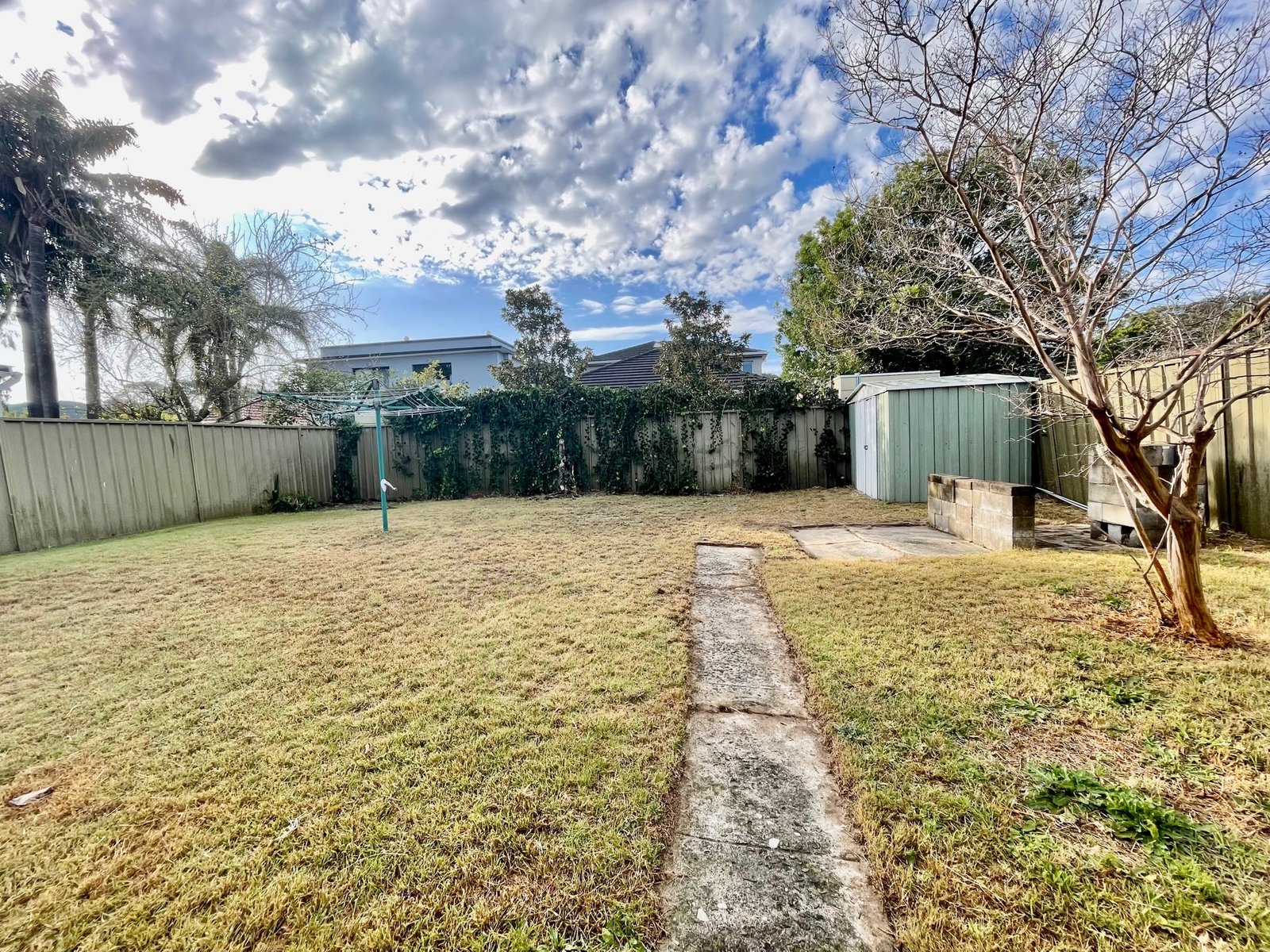 5 McRae Road SANS SOUCI 11