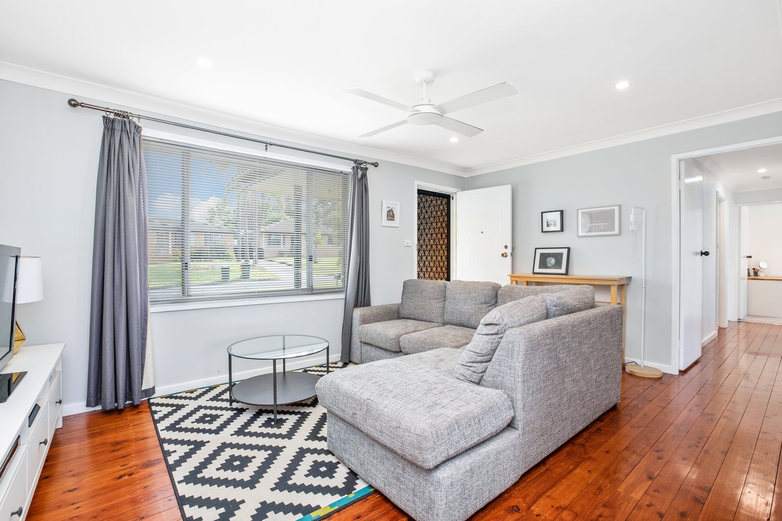 5 Meehan Close THORNTON 2