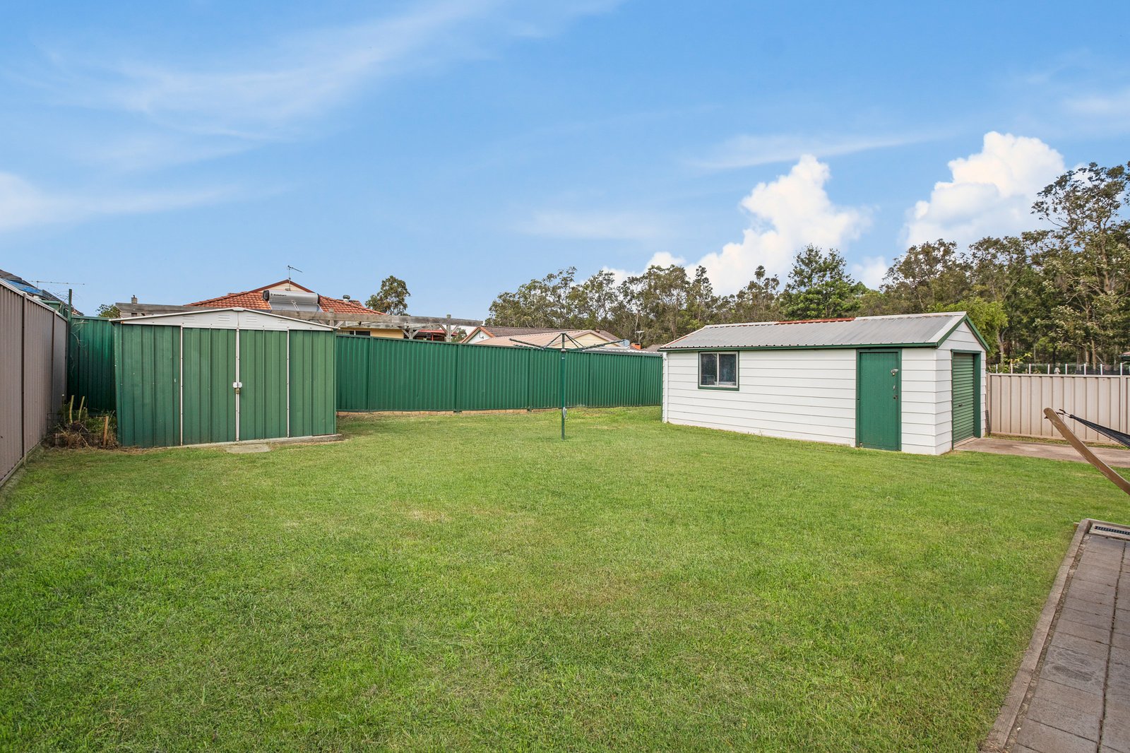 5 Meehan Close THORNTON 13