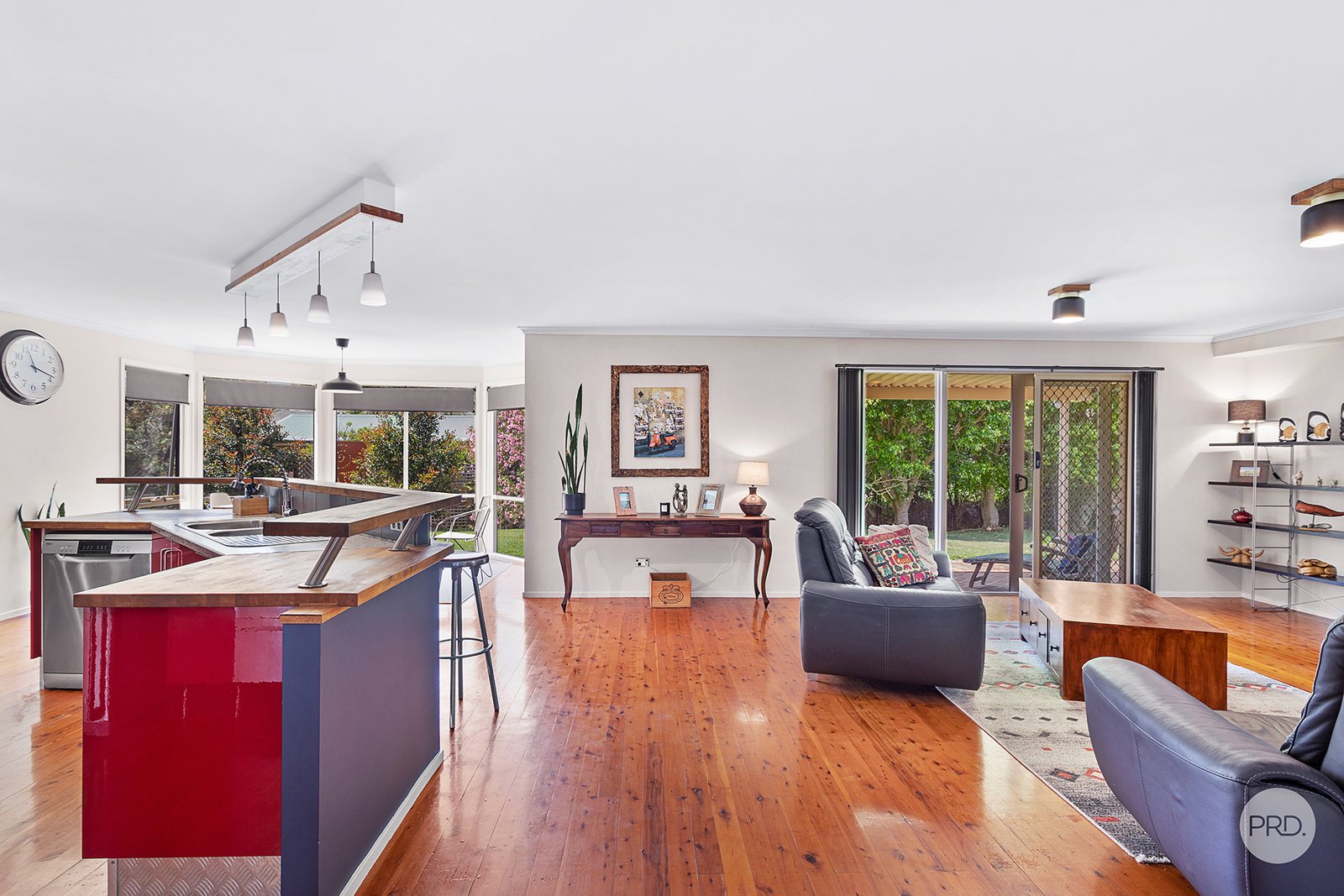 5 Melaleuca Drive ONE MILE 10