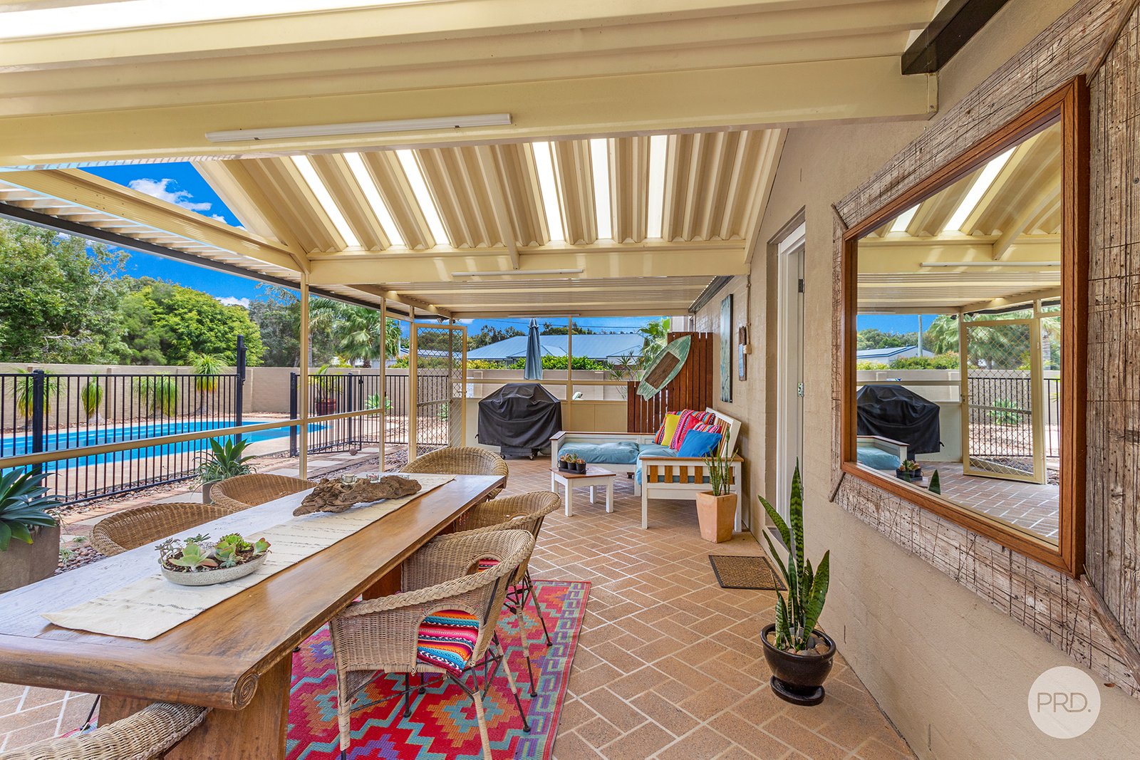 5 Melaleuca Drive ONE MILE 12