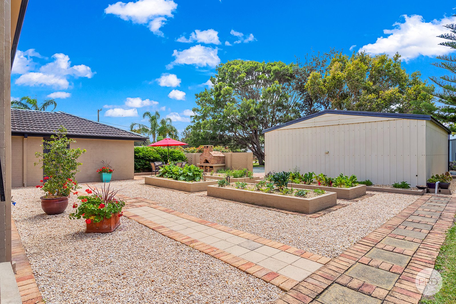 5 Melaleuca Drive ONE MILE 14