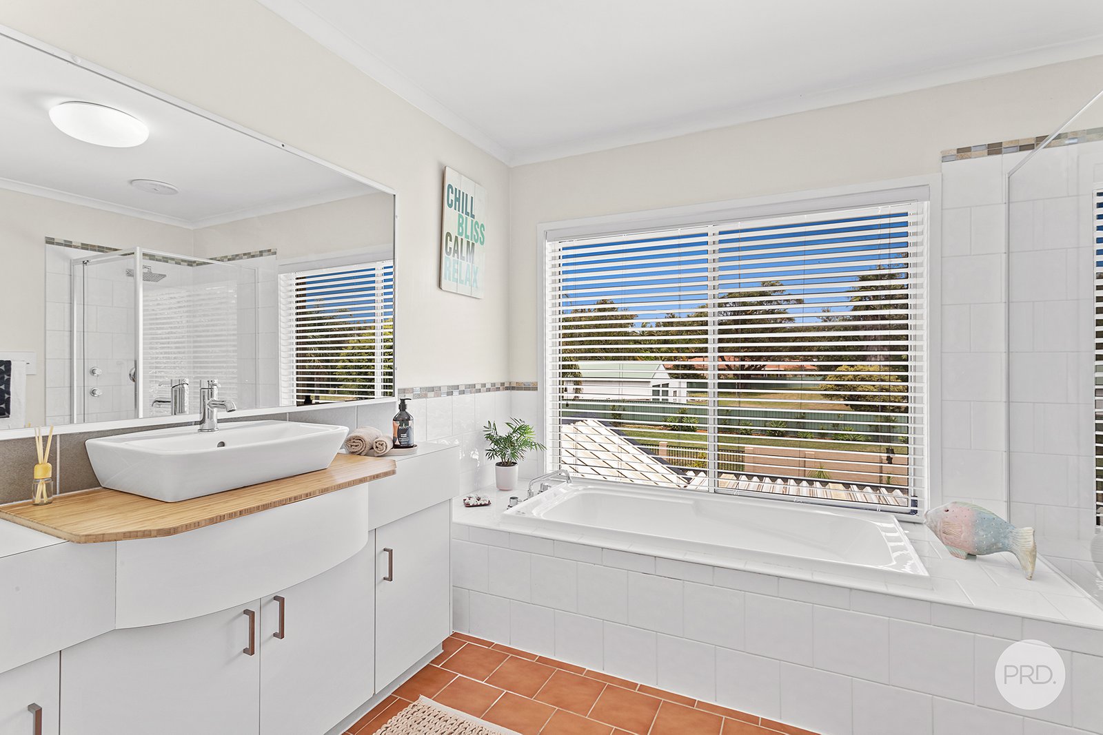 5 Melaleuca Drive ONE MILE 21