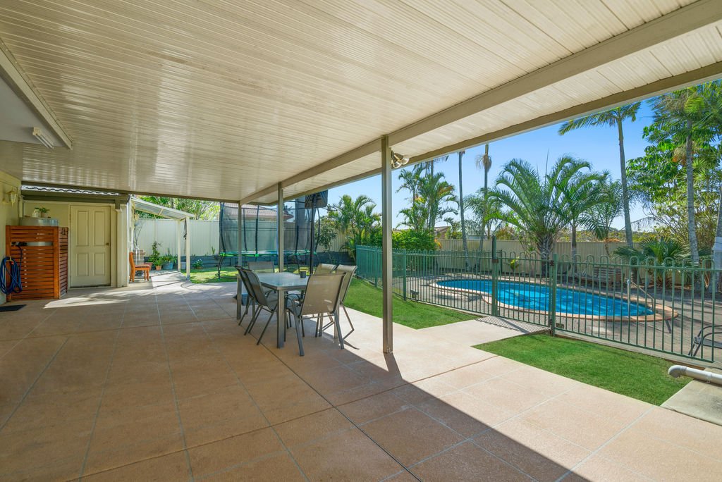 5 Merridown Drive MERRIMAC 2