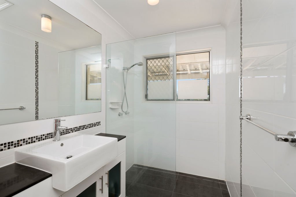 5 Merridown Drive MERRIMAC 7