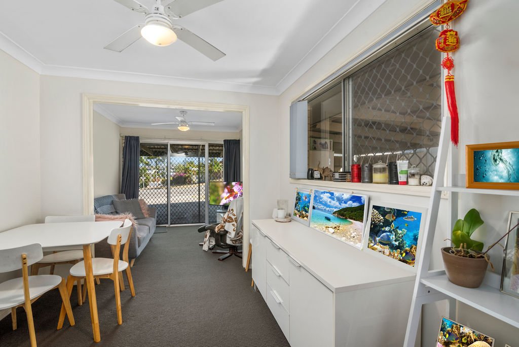 5 Merridown Drive MERRIMAC 12