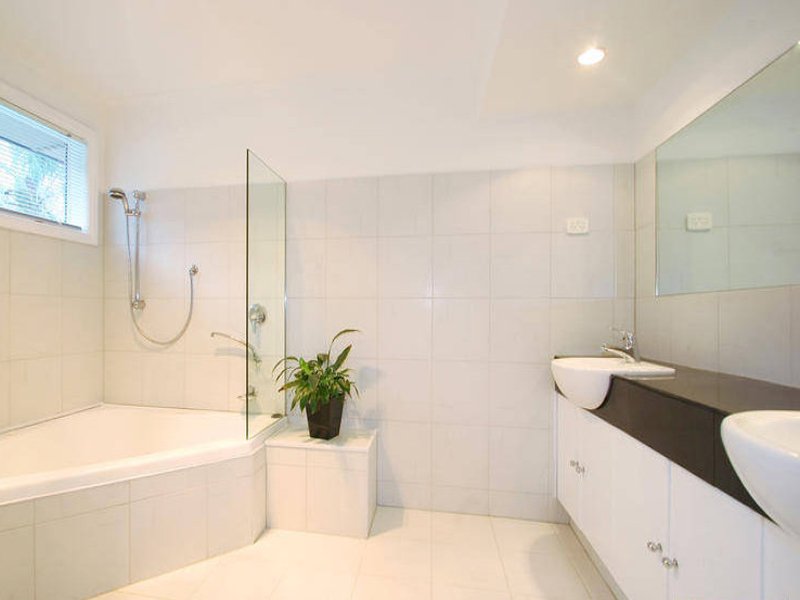 Gallery: 5 Metung Court