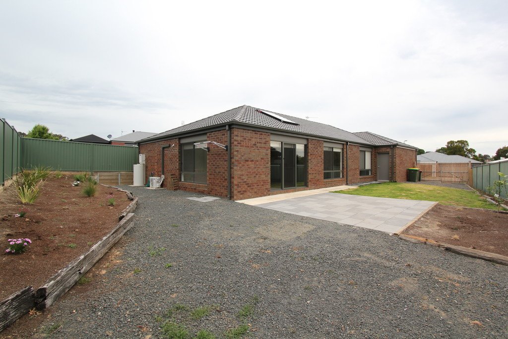 5 Middlin Street BROWN HILL 13