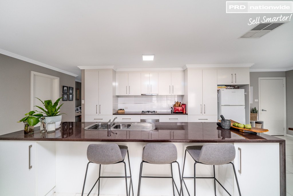 5 Mima Street GLENFIELD PARK 3