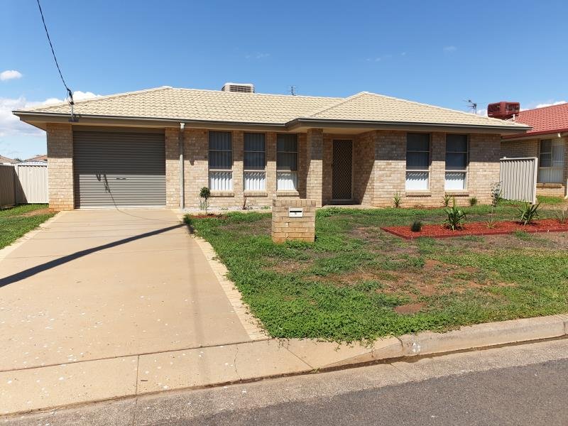 5 Mitchell Street TAMWORTH 1