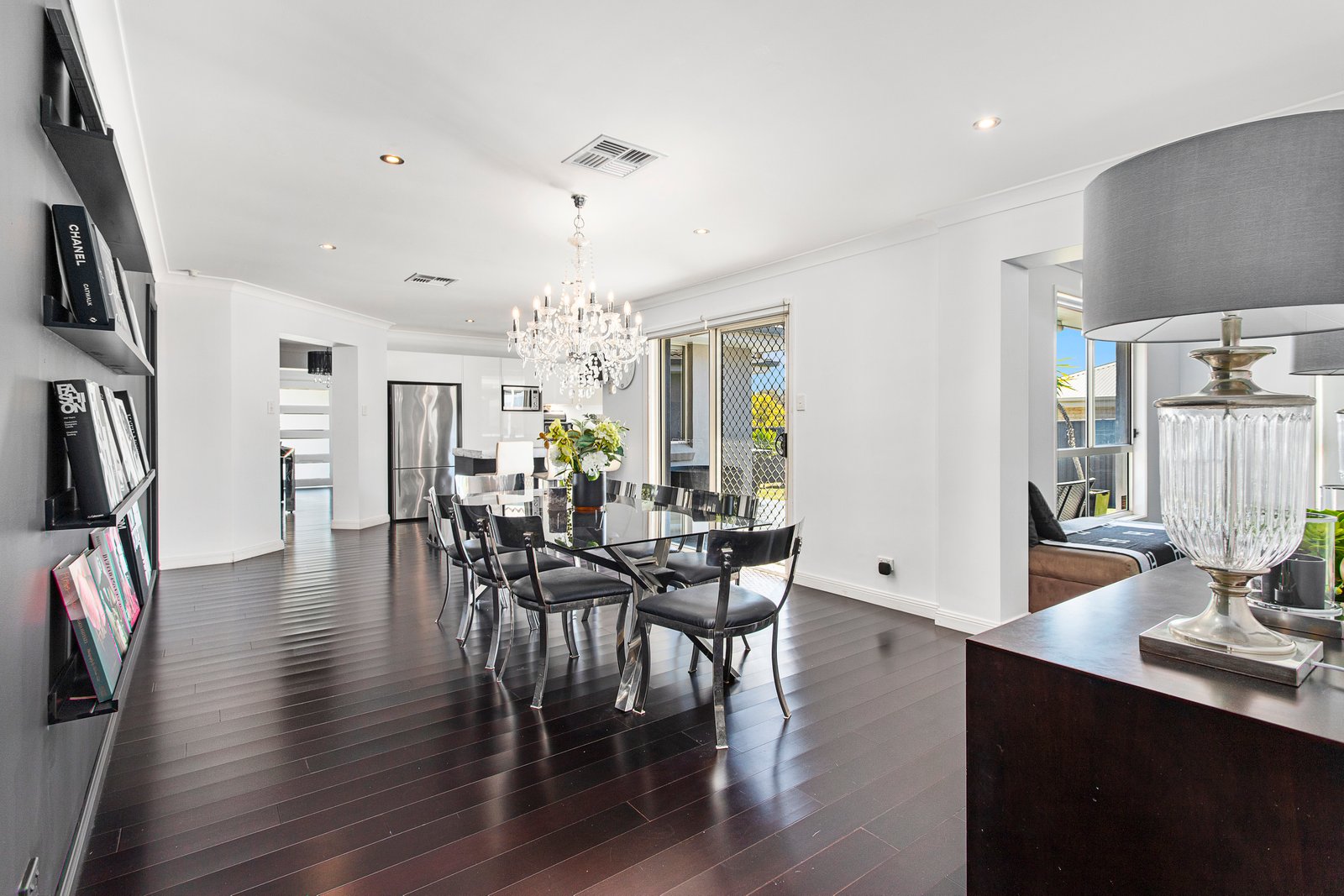 5 Molongo Street ALBION PARK 4