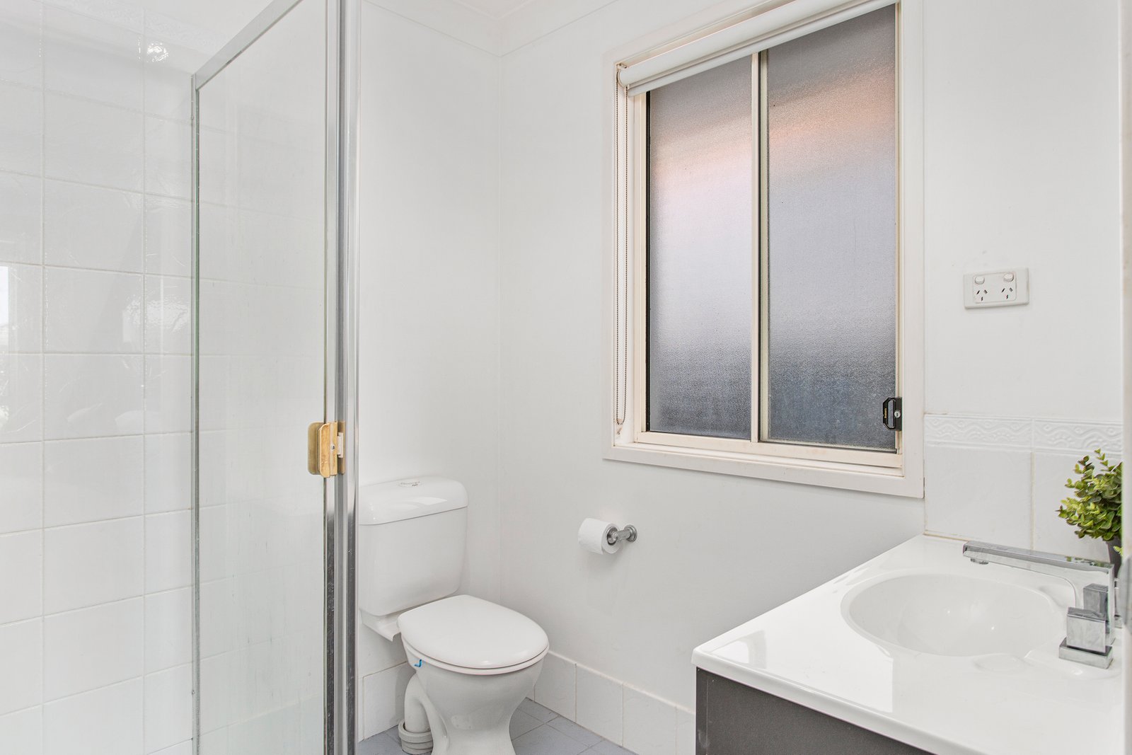 5 Molongo Street ALBION PARK 6